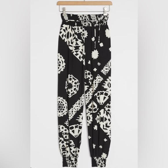 Anthropologie Aniya Balloon Joggers - Picture 5 of 9